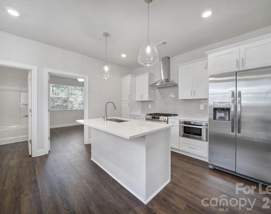 2432 Arty Avenue - Photo Thumbnail 8