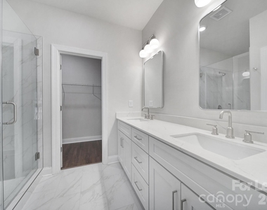 2432 Arty Avenue - Photo Thumbnail 7