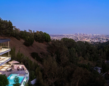 7080 W Mulholland Drive - Photo Thumbnail 2