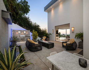 7080 W Mulholland Drive - Photo Thumbnail 56