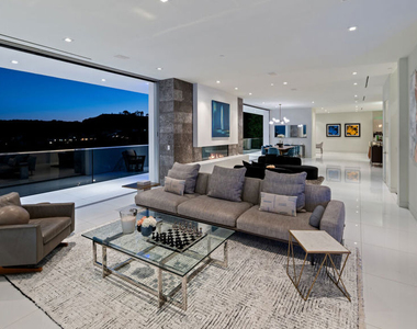 7080 W Mulholland Drive - Photo Thumbnail 17