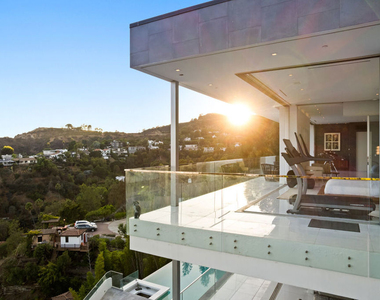 7080 W Mulholland Drive - Photo Thumbnail 33