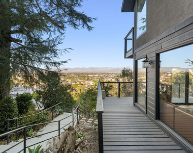 14600 Round Valley Drive - Photo Thumbnail 2