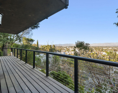 14600 Round Valley Drive - Photo Thumbnail 9