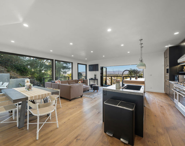 14600 Round Valley Drive - Photo Thumbnail 12
