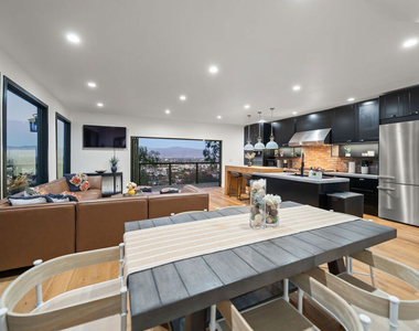 14600 Round Valley Drive - Photo Thumbnail 46