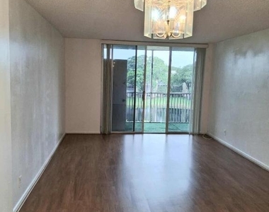 3301 Nw 47th Terrace - Photo Thumbnail 3