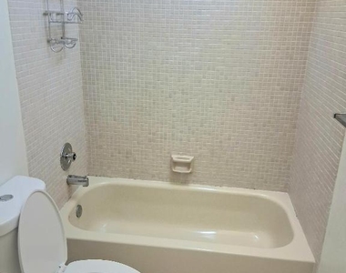 3301 Nw 47th Terrace - Photo Thumbnail 11
