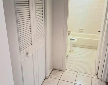 3301 Nw 47th Terrace - Photo Thumbnail 13