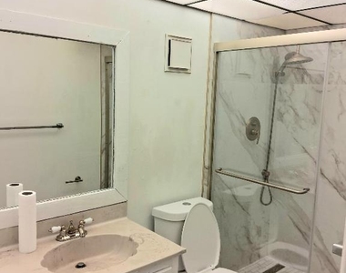 3301 Nw 47th Terrace - Photo Thumbnail 6