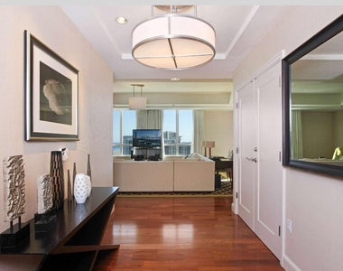 3800 N Ocean Drive N - Photo Thumbnail 2