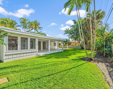 210 Russlyn Drive - Photo Thumbnail 14