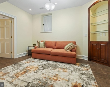 1819 10th Street Nw - Photo Thumbnail 30