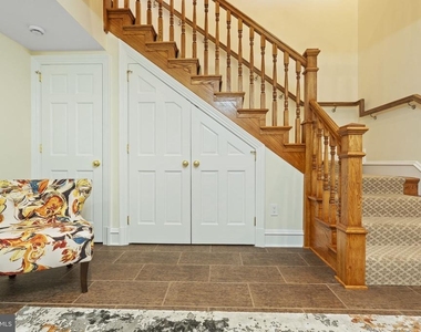 1819 10th Street Nw - Photo Thumbnail 3