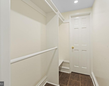 1819 10th Street Nw - Photo Thumbnail 21