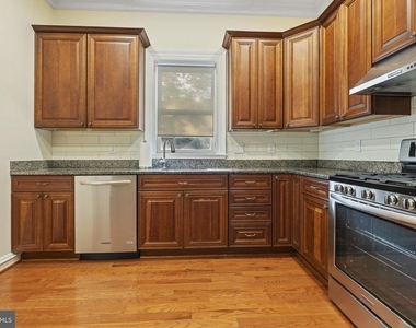 1819 10th Street Nw - Photo Thumbnail 7