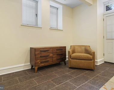 1819 10th Street Nw - Photo Thumbnail 28