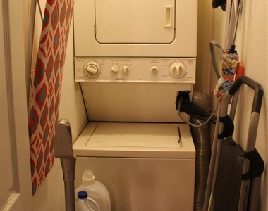 612 Park Pl - Photo Thumbnail 9