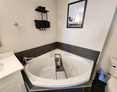 285 Centennial Olympic Park Drive Nw - Photo Thumbnail 20