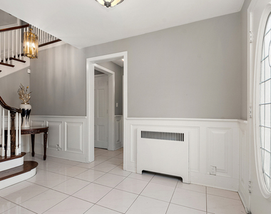305 N Reed Street - Photo Thumbnail 5