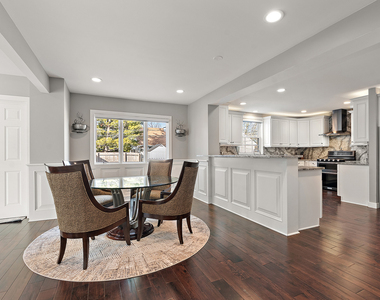 305 N Reed Street - Photo Thumbnail 17