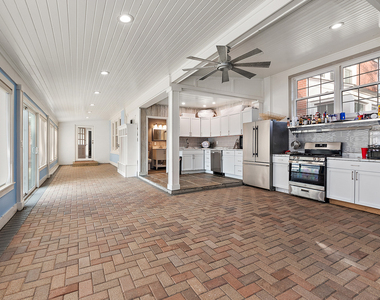 305 N Reed Street - Photo Thumbnail 23