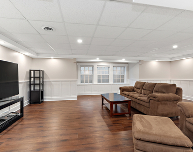 305 N Reed Street - Photo Thumbnail 40