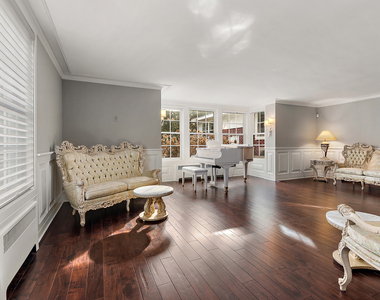 305 N Reed Street - Photo Thumbnail 7