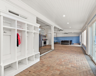305 N Reed Street - Photo Thumbnail 22