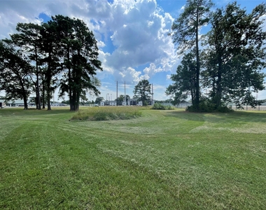 7927 Fm 1960 Road E - Photo Thumbnail 11