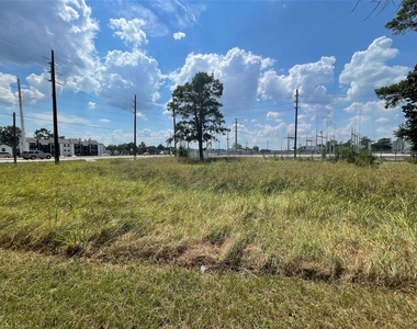 7927 Fm 1960 Road E - Photo Thumbnail 9