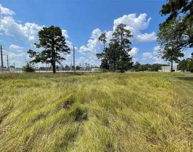 7927 Fm 1960 Road E - Photo Thumbnail 8