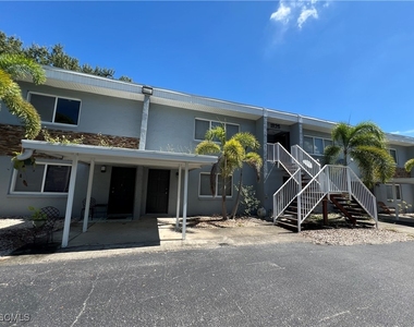 1825 Oak Lane - Photo Thumbnail 8