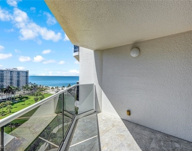 4041 Gulf Shore Boulevard N - Photo Thumbnail 21