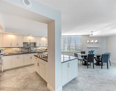 4041 Gulf Shore Boulevard N - Photo Thumbnail 6