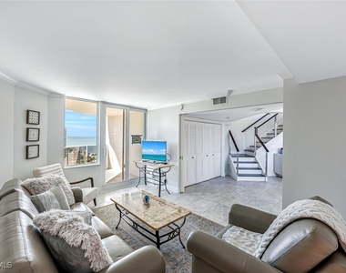 4041 Gulf Shore Boulevard N - Photo Thumbnail 9