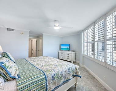 4041 Gulf Shore Boulevard N - Photo Thumbnail 14