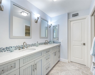 4041 Gulf Shore Boulevard N - Photo Thumbnail 15