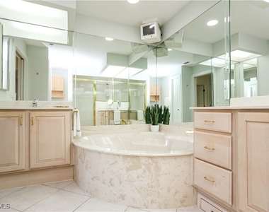 5765 Grande Reserve Way - Photo Thumbnail 37