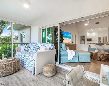 790 Willowbrook Drive - Photo Thumbnail 14
