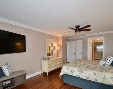 10851 Gulf Shore Drive - Photo Thumbnail 14