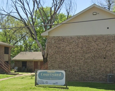 812 E Palestine St - Photo Thumbnail 4