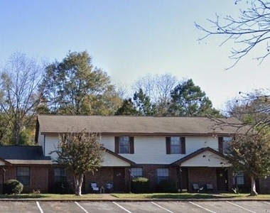 102 Mountain View Court - Photo Thumbnail 3