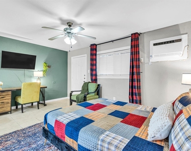 1840 Richmond Avenue - Photo Thumbnail 10