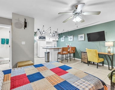 1840 Richmond Avenue - Photo Thumbnail 6