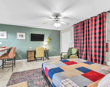 1840 Richmond Avenue - Photo Thumbnail 9