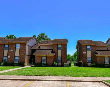 3025 Waller Street - Photo Thumbnail 1