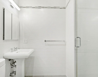 East 70th Street - Photo Thumbnail 6