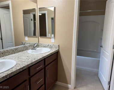 6298 Starflare Street - Photo Thumbnail 13