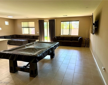 6298 Starflare Street - Photo Thumbnail 3